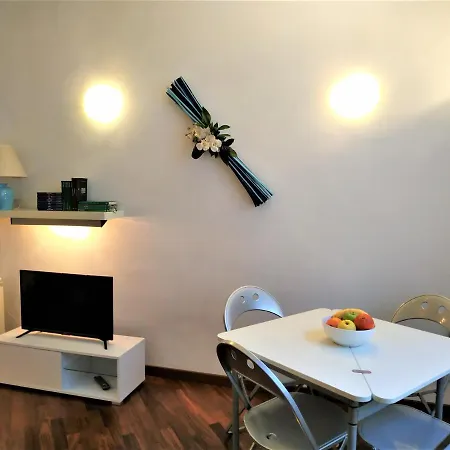 Apartment Casaviva - Grazioso Mini-appartamento Nel Cuore Di *